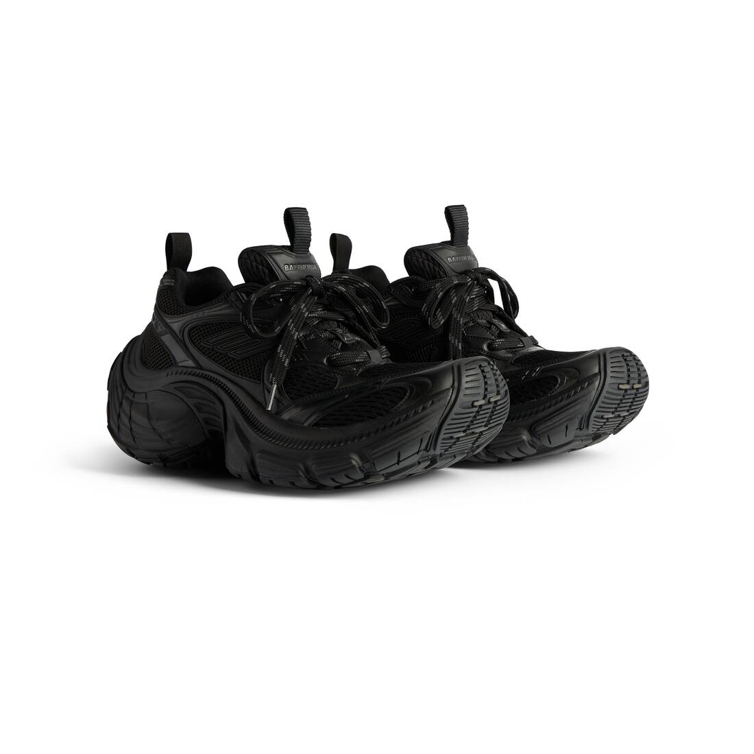 Women’s 10xl Sneaker in Black - Image 2